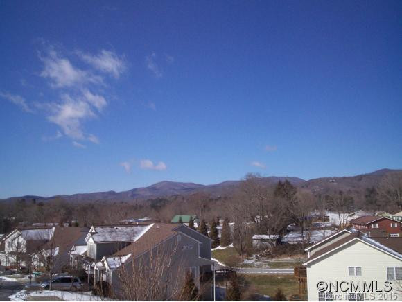 47 E Danbury Lane - Photo 22