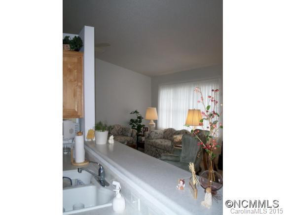 47 E Danbury Lane - Photo 8