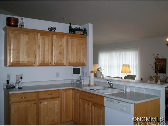 47 E Danbury Lane - Photo 9