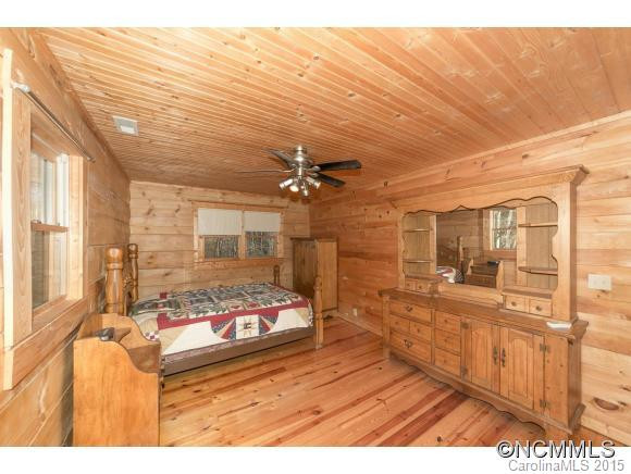 1177 Rhodes Road - Photo 9