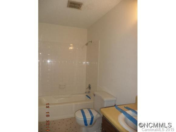 18 Glen Meadows Rd - Photo 11