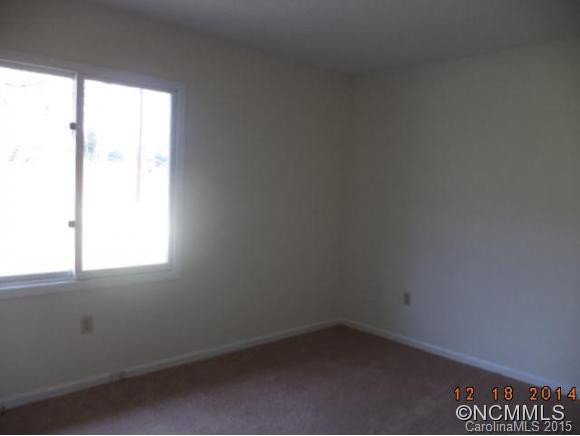 18 Glen Meadows Rd - Photo 12