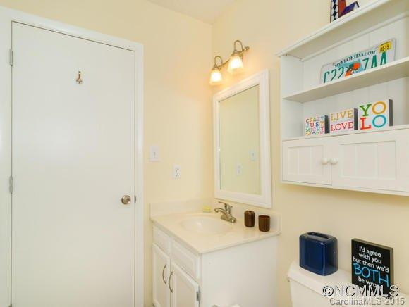 56 Ravencroft - Photo 18