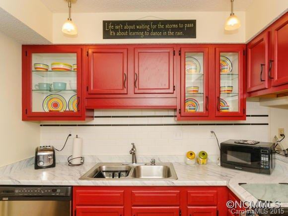 56 Ravencroft - Photo 8