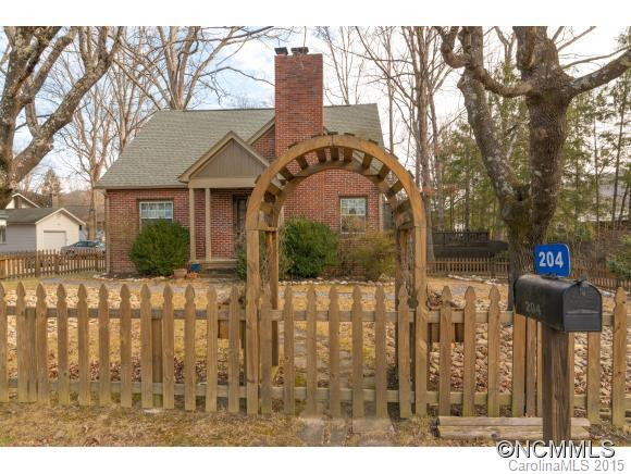 204 Midland Ave - Photo 2