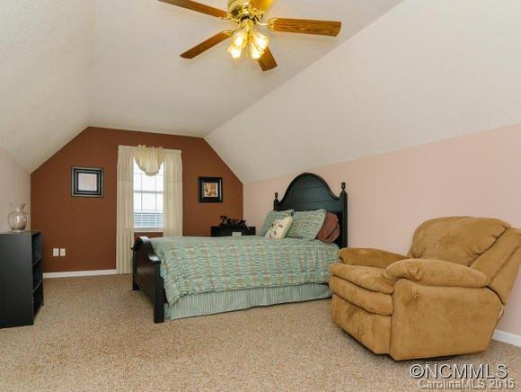 15 LORIDON DRIVE - Photo 12