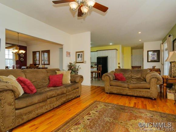 15 LORIDON DRIVE - Photo 4