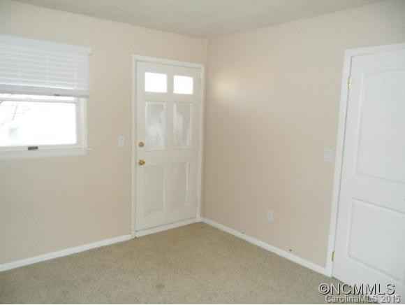 121 Briarberry Lane - Photo 6