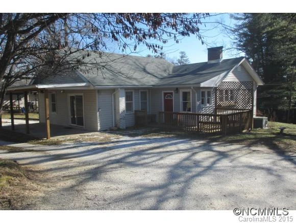 1011 Willow Road