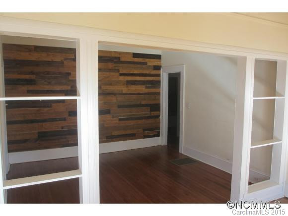 1011 Willow Road - Photo 5
