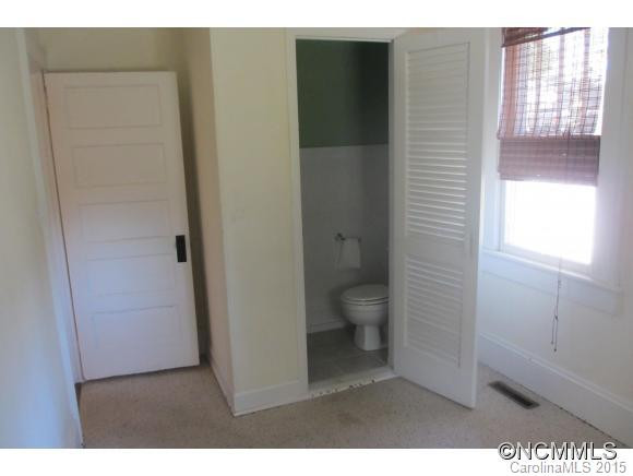 1011 Willow Road - Photo 6
