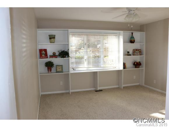 204 Crowfields Drive - Photo 12