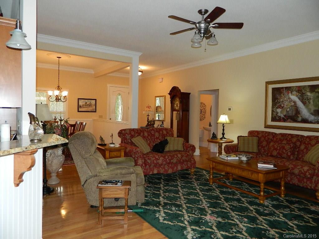 1006 Pin Oak Trail - Photo 11