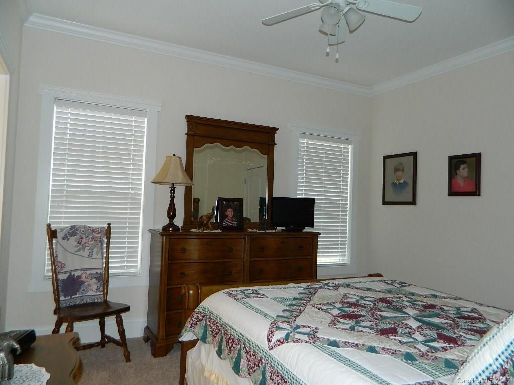 1006 Pin Oak Trail - Photo 15
