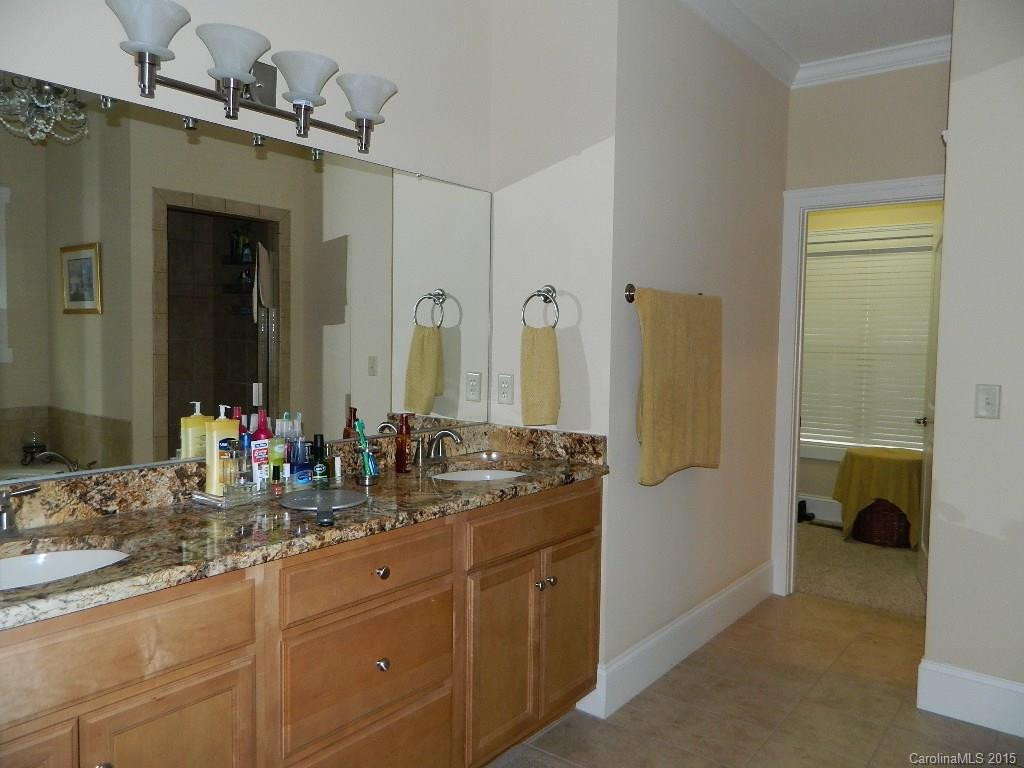 1006 Pin Oak Trail - Photo 9