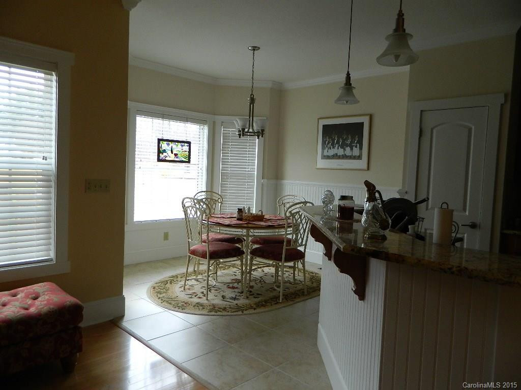 1006 Pin Oak Trail - Photo 10