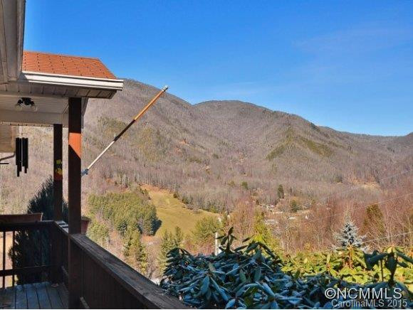 190 SKYWAY DRIVE - Photo 2