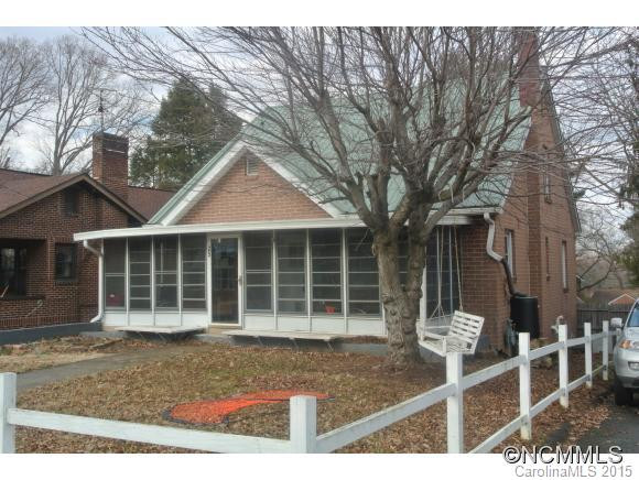 25 Eola Avenue