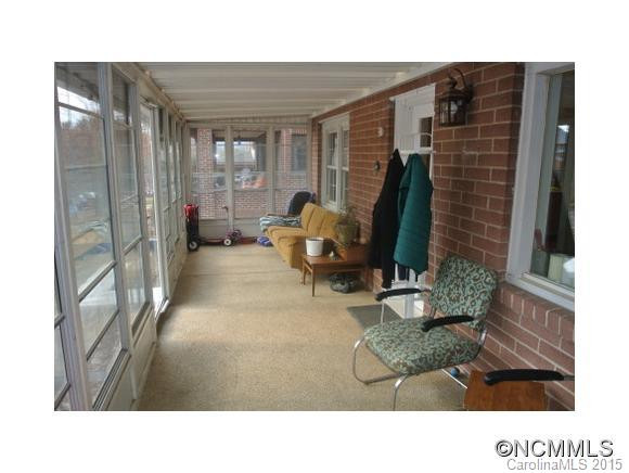 25 Eola Avenue - Photo 2