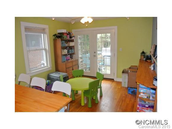 25 Eola Avenue - Photo 7