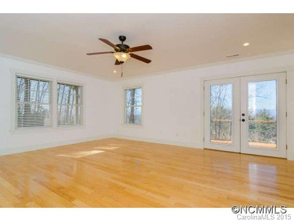 202 Mostert Drive - Photo 4