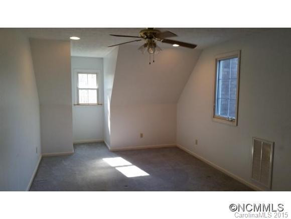 2240 Cherrywood Lane - Photo 11