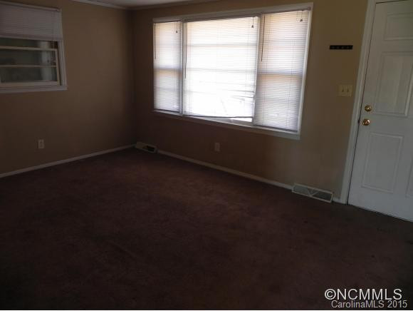 173 Sedgefield Drive - Photo 2
