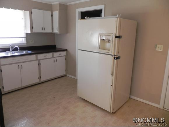 173 Sedgefield Drive - Photo 3