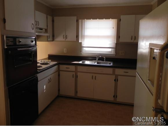 173 Sedgefield Drive - Photo 4