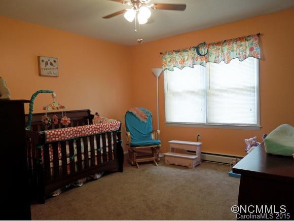 283 Debby Lane - Photo 12