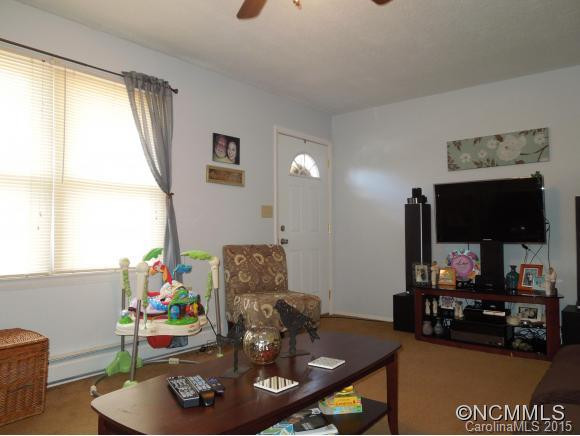 283 Debby Lane - Photo 6