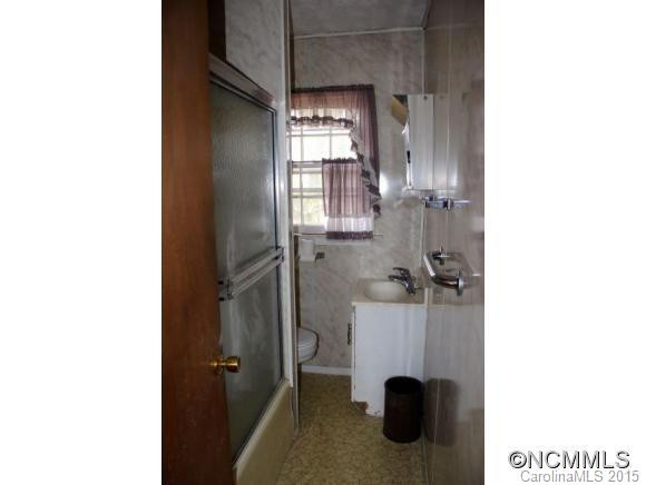 10 Old Pisgah Hwy - Photo 11
