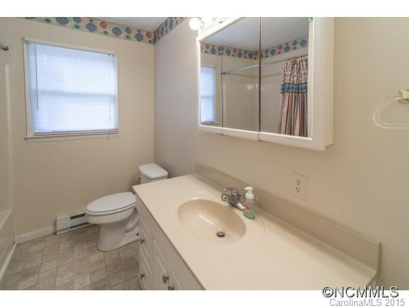 310 Hiawassee - Photo 8