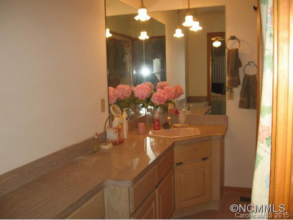 66 Laurel Lakeshore Drive - Photo 16