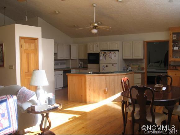 66 Laurel Lakeshore Drive - Photo 6