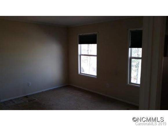 713 Enka Lake Rd - Photo 3