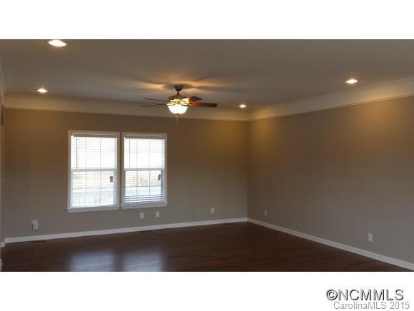 270 High Ridge Drive - Photo 4