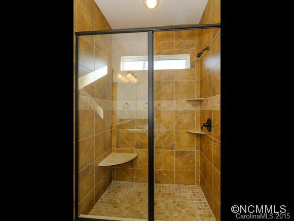 8 Roselyn Way - Photo 11