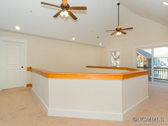 8 Roselyn Way - Photo 15