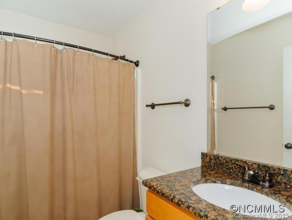 8 Roselyn Way - Photo 17