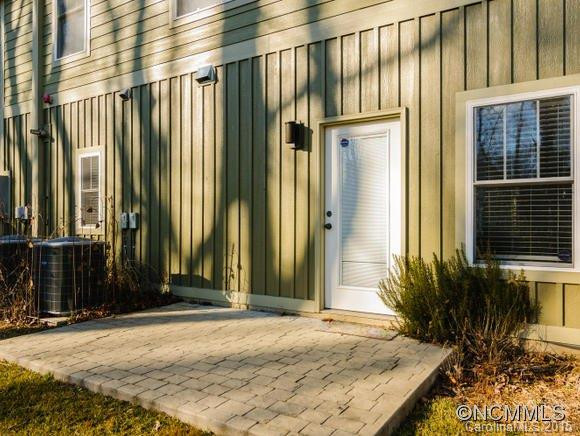 8 Roselyn Way - Photo 21
