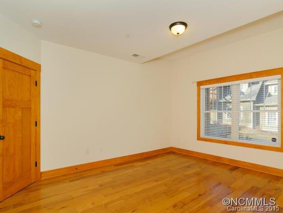 8 Roselyn Way - Photo 9