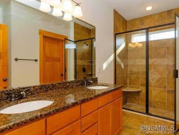 8 Roselyn Way - Photo 10