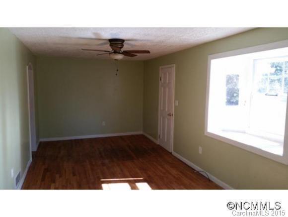 10 Sherwood Forest Dr. - Photo 4