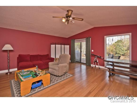 1343 Mackey Creek Road - Photo 14