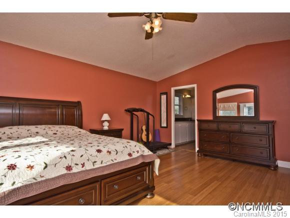 1343 Mackey Creek Road - Photo 10