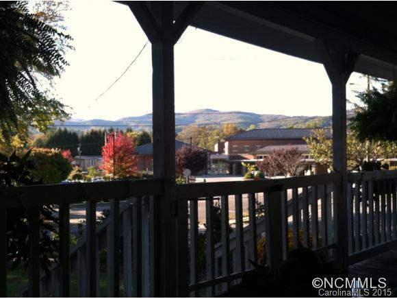 21 Maple Street - Photo 2