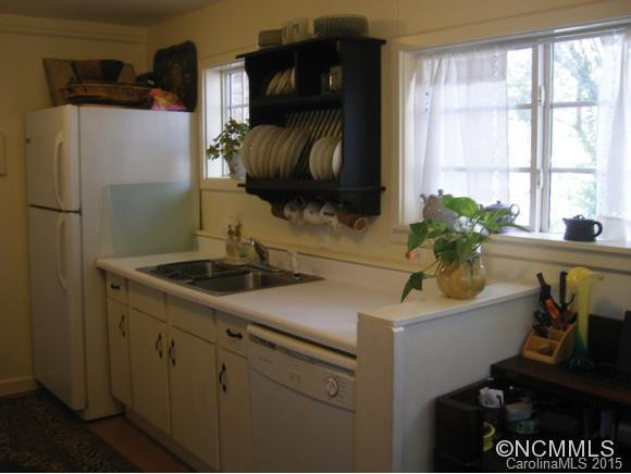 21 Maple Street - Photo 5