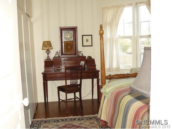 21 Maple Street - Photo 8