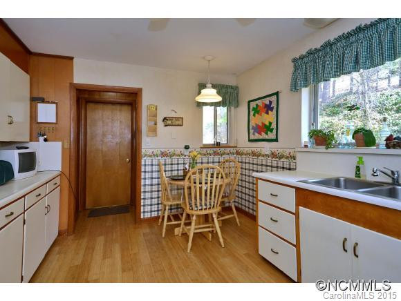 16 Mayflower Dr. - Photo 8
